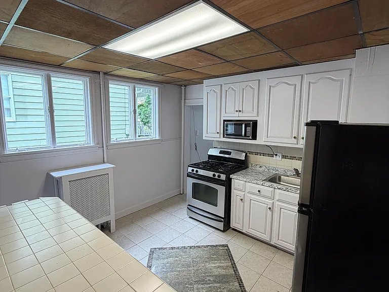 1413 Bulwer St #1 — Photo 7