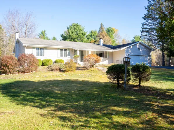 59 Rosbo Ln, Morrisonville, NY 12962