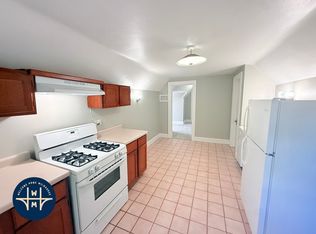 2038A S Layton Blvd, Milwaukee, WI 53215