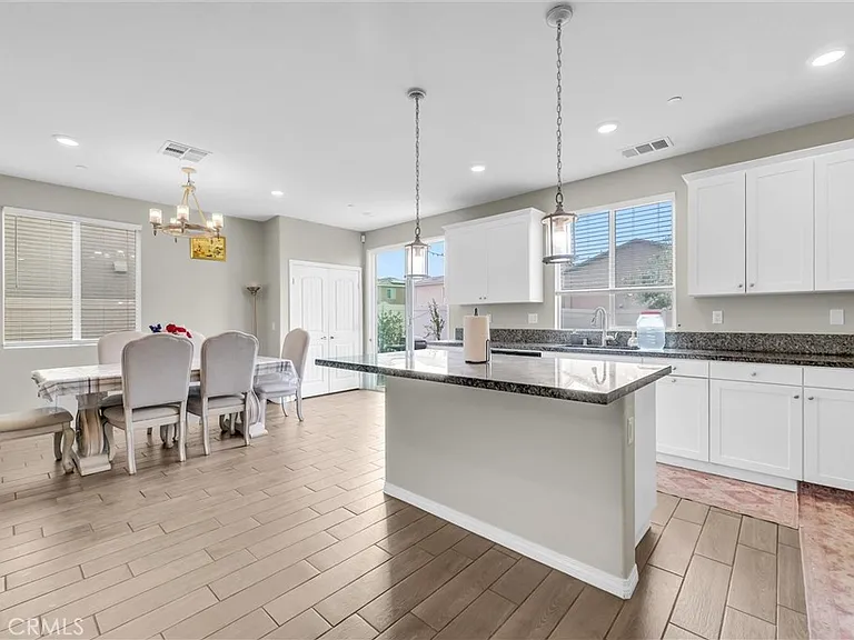 1059 Little Leaf St — Photo 12