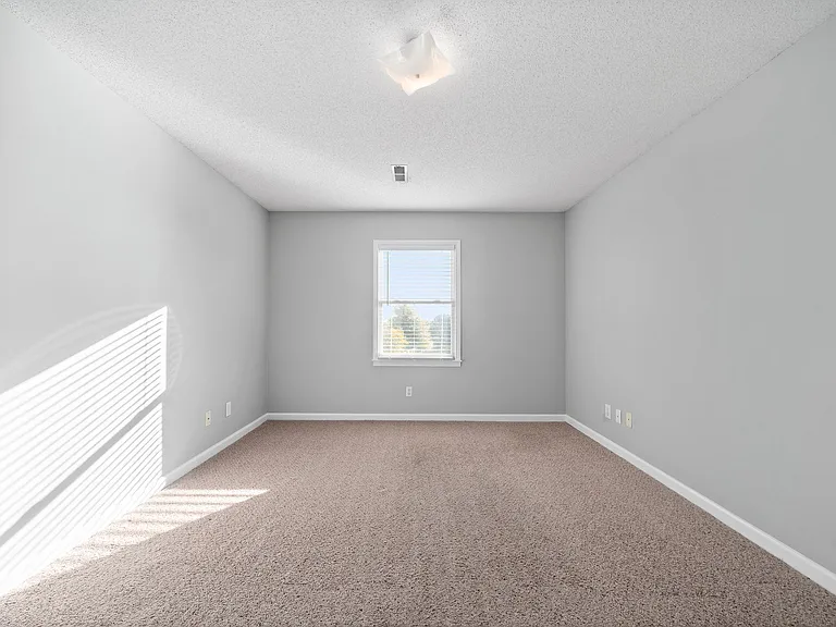 3737 Heather Dr — Photo 10