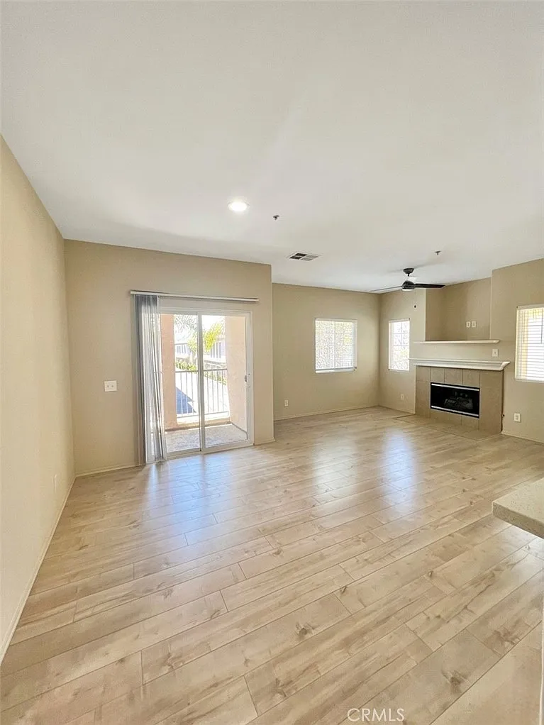 Building Photo - 26426 Arboretum Way #804