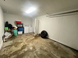 380 Austin Ave #B, Bridge City, TX 77611
