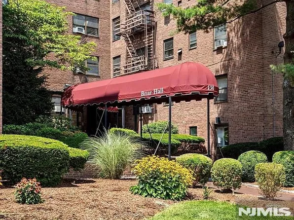 130 Orient Way #5K, Rutherford, NJ 07070