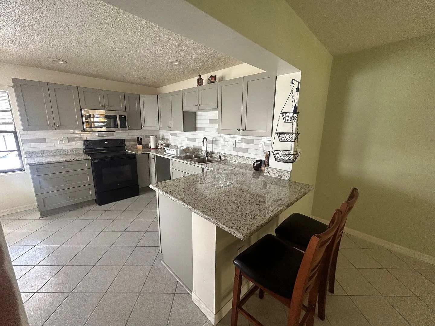 Direct Gulf Access 2/2 For Rent — Photo 4