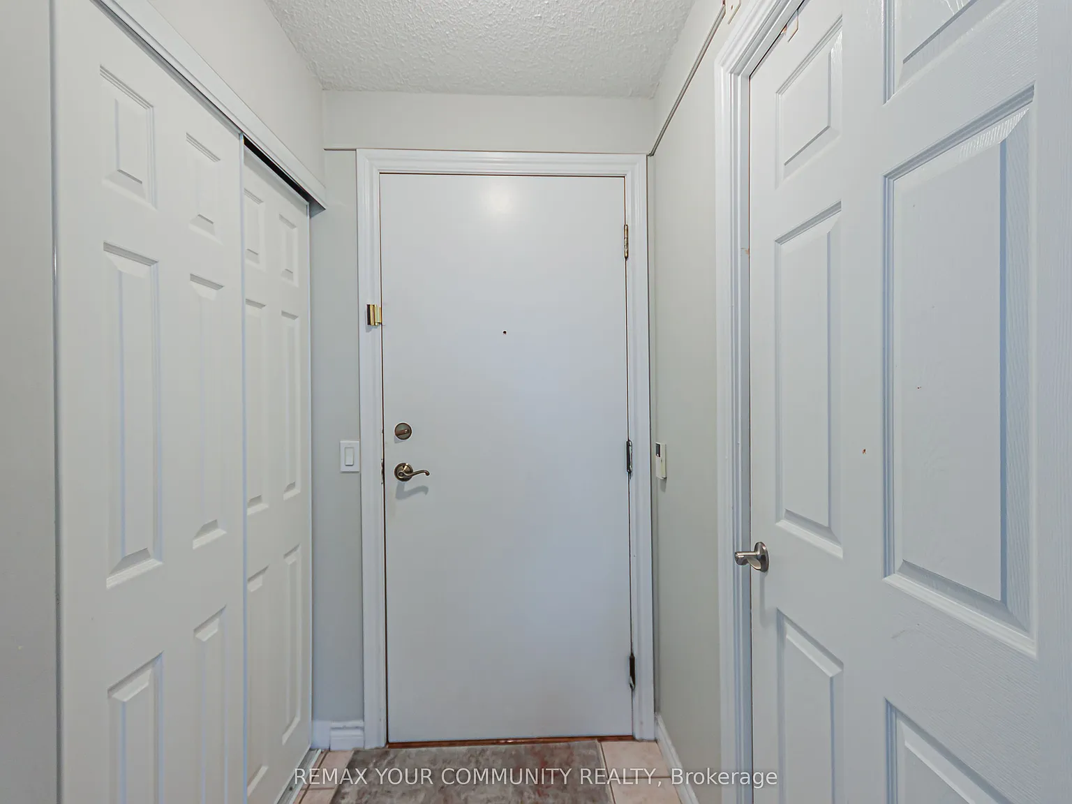 Mansions of Humberwood — Photo 3