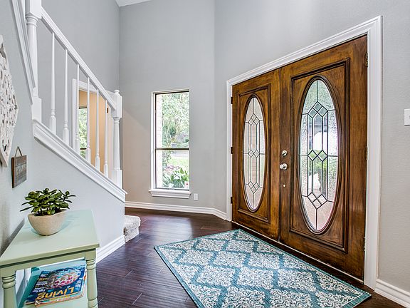 2nd image of 3038 Orchard Hl
