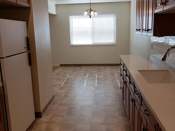 2nd image of 2093 Casa Mia Dr