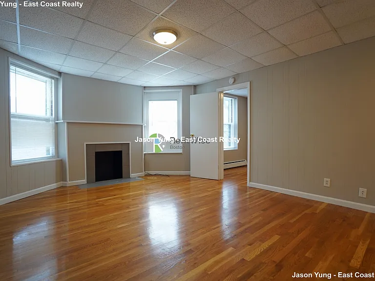 1055 Beacon St #6 — Photo 5