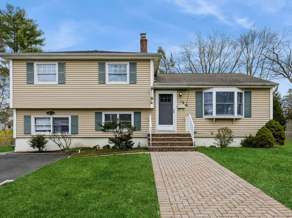 23 Asmus Rd, Closter, NJ 07624