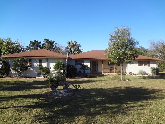 1st image of 3050 River Oaks Dr