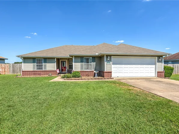 205 S Oak St, Lowell, AR 72745