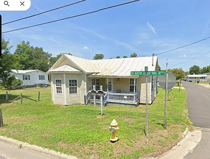 1st image of 700 Dr Martin Luther King Jr Ave