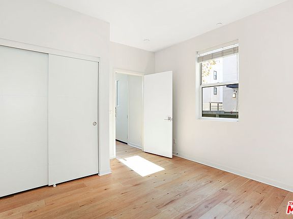3rd image of 3943 Eagle Rock Blvd Unit 44