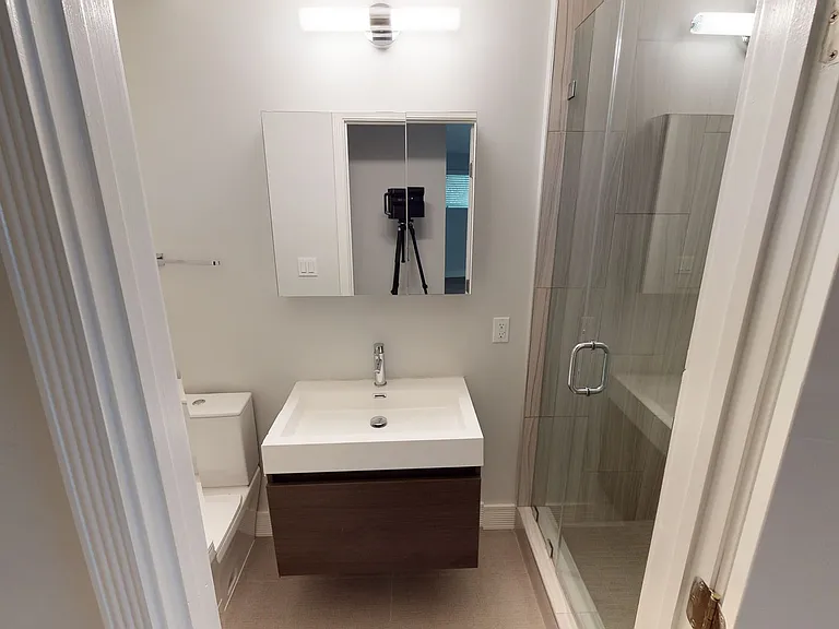 BWD - Bronwood Apartments — Photo 10