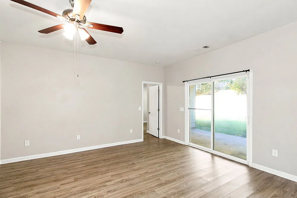 3 bed, 2.0 bath, 1691 sqft, $1,850 — Photo 4