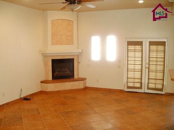 4th image of 4086 Mojave Dr