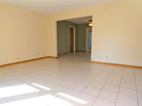 4th image of 107 Marschall Dr