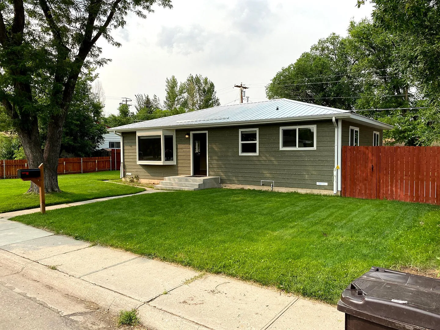 3 Bedroom 1 Bath Home in Great Neighborhood W/ Many Amenities in Lander, WY — Photo 1