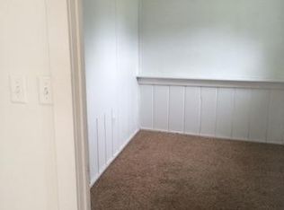 16 E Payton Ave, Des Moines, IA 50315