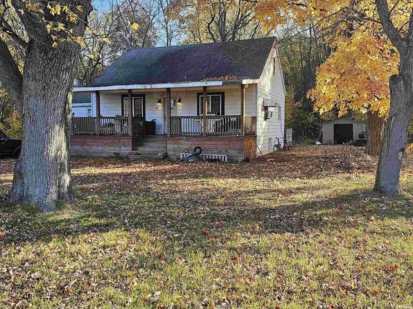 820 N Us Highway 35, Knox, IN 46534