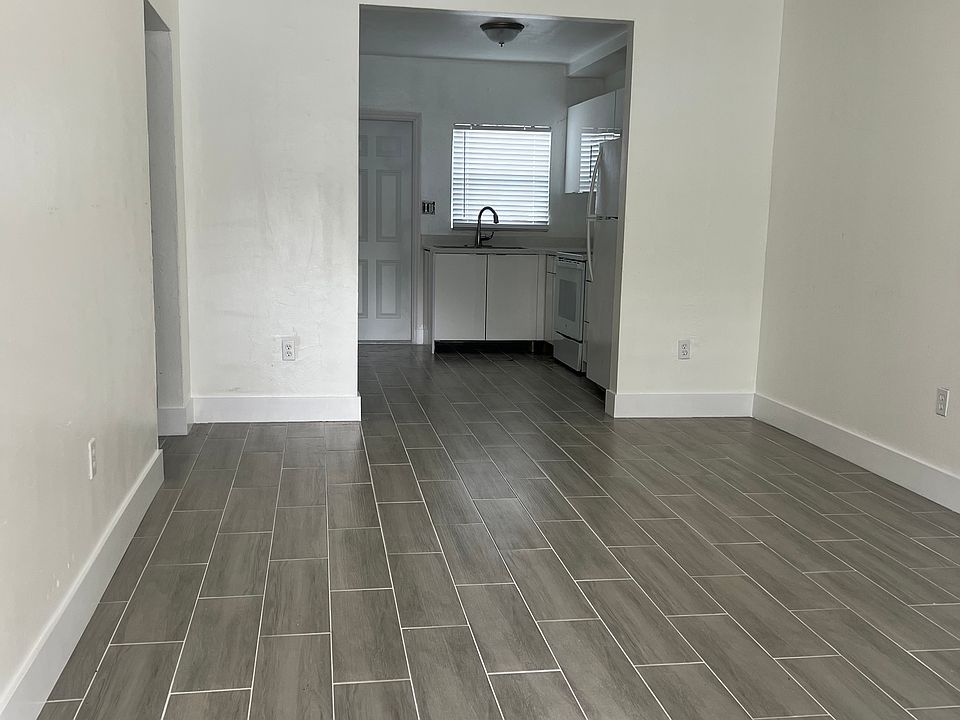 1st image of 530 NW 104th St #530