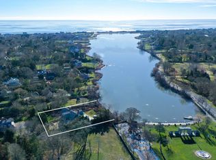 71 S Main St, Southampton, NY 11968