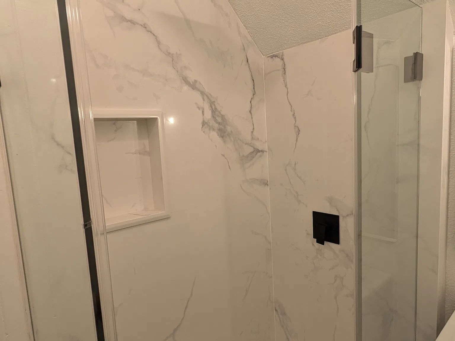 2 bed, 1.0 bath, 1050 sqft, $2,500 — Photo 2