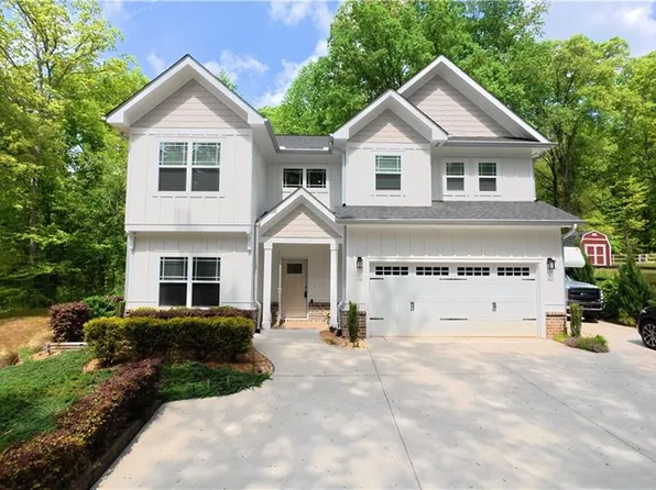 6351 Blackjack Rd, Flowery Branch, GA 30542