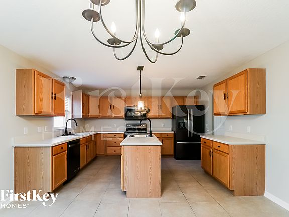 5th image of 2130 Aitkin Loop
