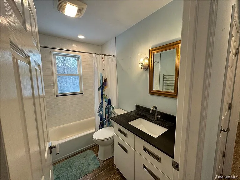 317 Overlook Ct — Photo 8