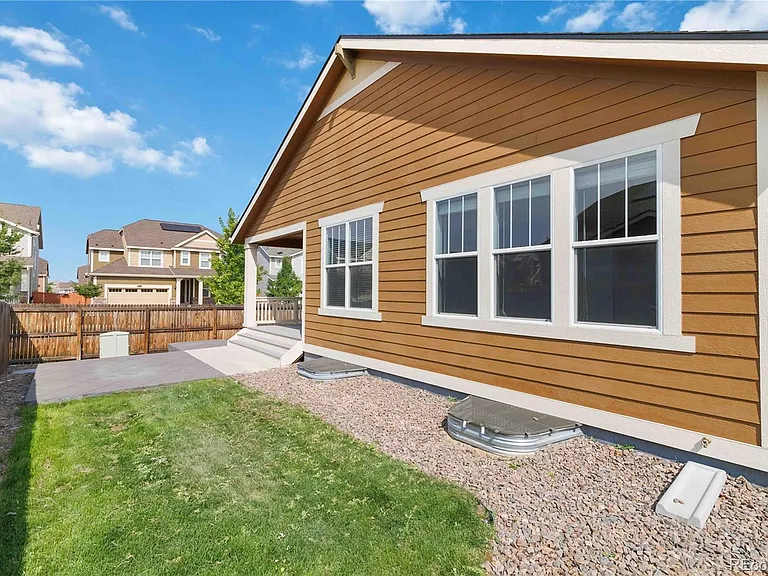 14700 Oslo Ave — Photo 30