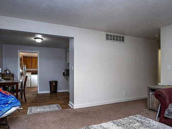 5th image of 1621 S Helen St APT A