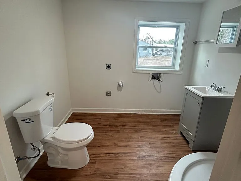 614 Maple Rd — Photo 15