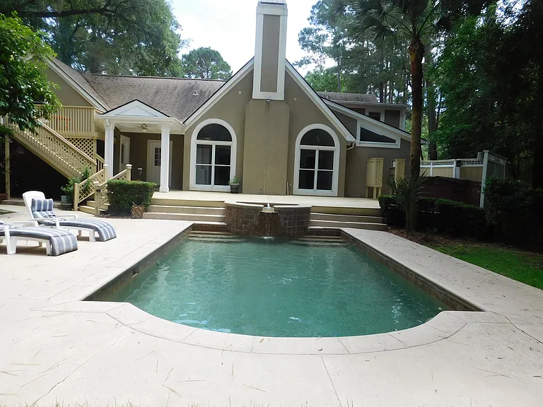 49 Widewater Rd — Photo 2