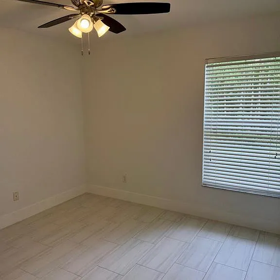 Falcon Point Dr — Photo 17