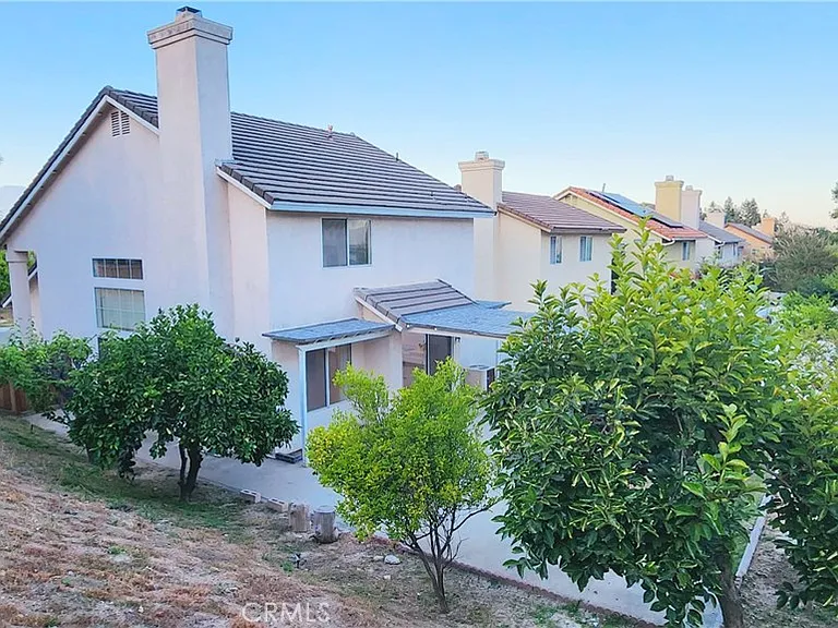 2117 Los Ranchitos Rd — Photo 38
