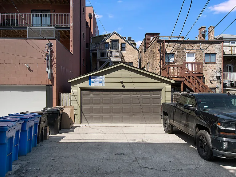 1855 W Chicago Ave — Photo 12
