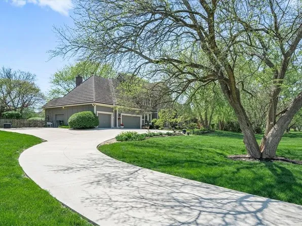 21215 W 106th St, Olathe, KS 66061