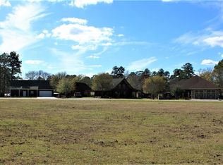 23 Wildwood Lake Dr, Huntsville, TX 77340