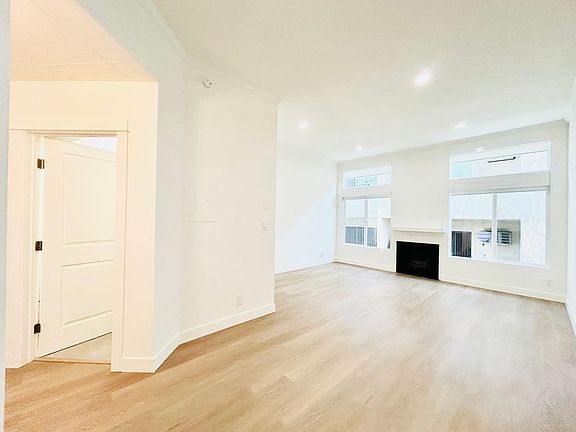 2nd image of 3652-56 Westwood Blvd #108