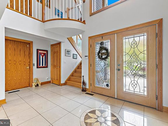 5th image of 305 Nantucket Rd