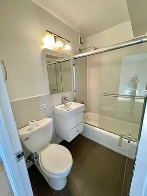 Rented by Olympia House Delaware LP | media 38