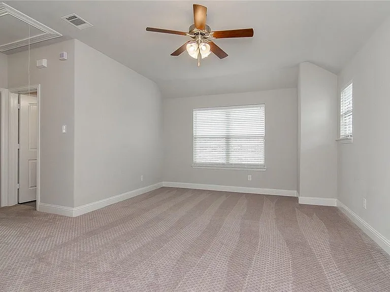 2309 Truro Dr — Photo 15