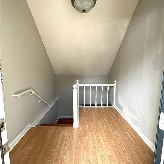 4100 Riverlook Pkwy SE #16 — Photo 2