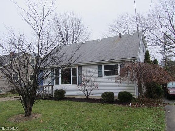 3rd image of 804 Thornwood Blvd