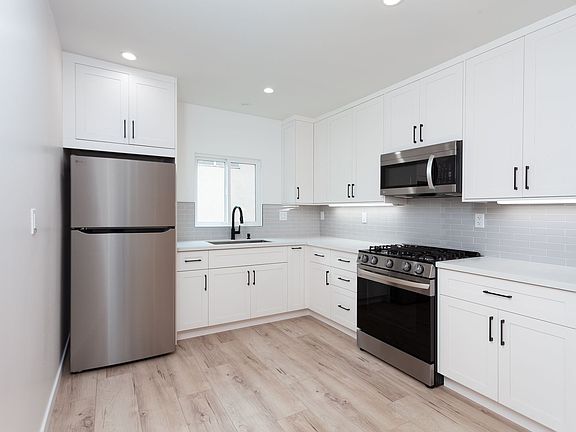 5th image of 1319 S Saint Andrews Pl APT 4