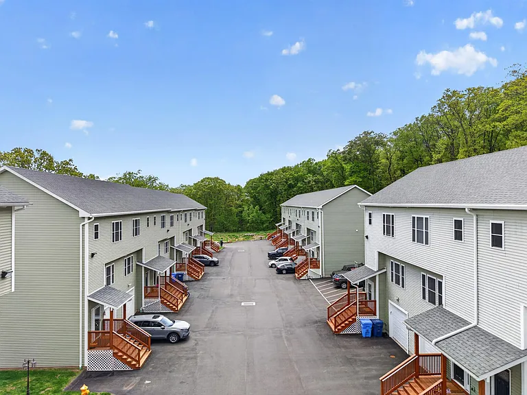 455R Sherman Ave — Photo 11
