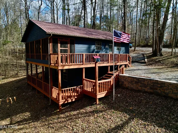 105 River Ln, Jamestown, TN 38556