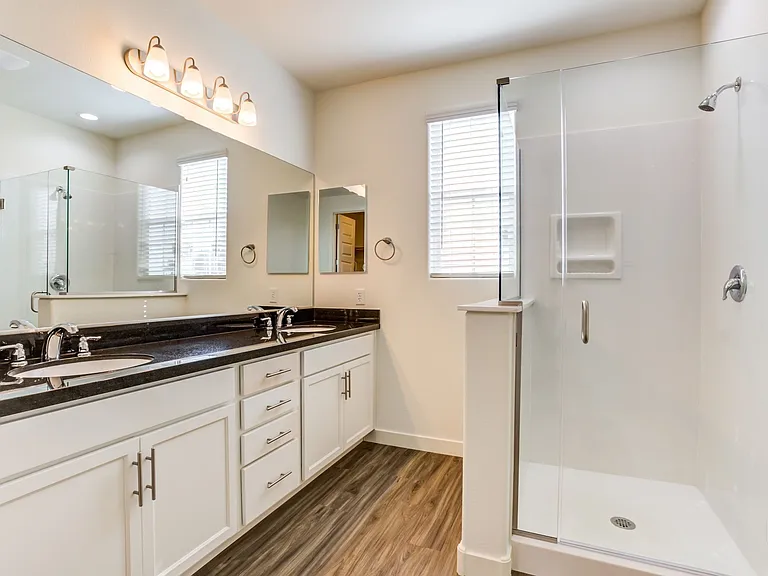 8th & Row Townhomes — Photo 18